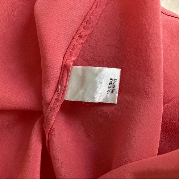 Banana Republic 100% Silk button down blouse - Picture 2 of 2